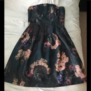 Cocktail dress w/corset top and removable straps